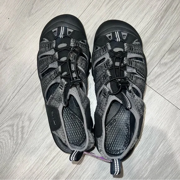 New KEEN Whisper black Sandal size 9 - Picture 2 of 3